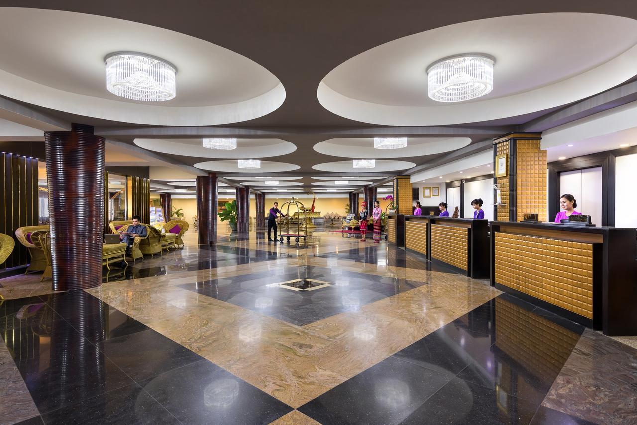 Taw Win Garden Hotel Yangon Exterior photo